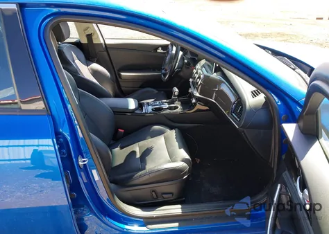 2018 Kia Stinger Premium from USA, damaged, VIN KNAE25LA8J6016976